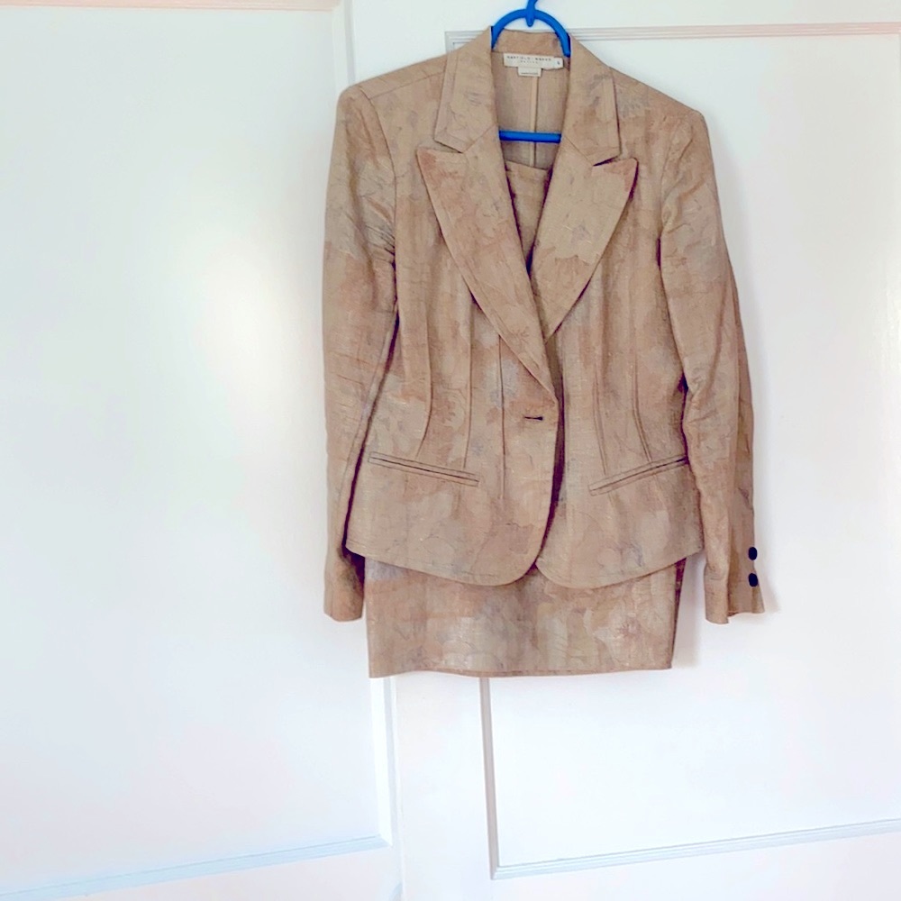 Vintage Linen Floral Suit•Made in USA